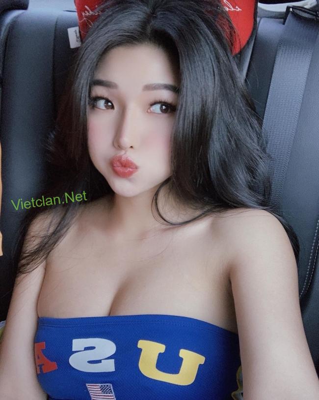 Diện trang phục 'thiếu vải', hotgirl Sài Thành - Duyên Híp